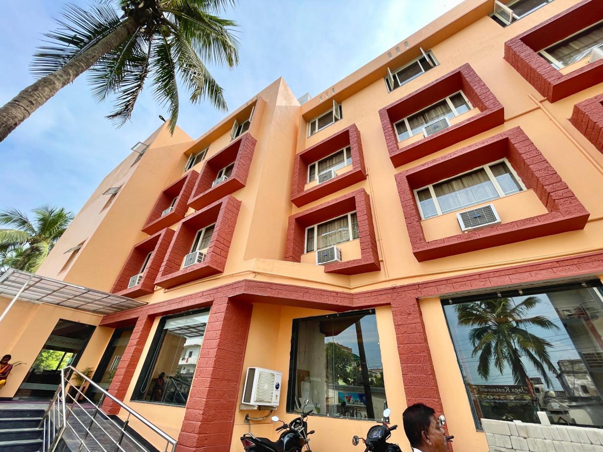 Hotel Rockbay ! Puri, Swimming Pool-Lift-And-Parking-Facility Near Sea Beach & Temple Breakfast Included Exterior foto